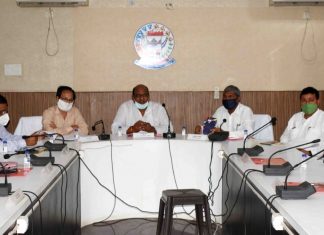 सड़कों के मरम्मत एवं निर्माण कार्य को औद्योगिक प्रतिष्ठान व सार्वजनिक उपक्रम शीघ्रता से पूर्ण करें – जयसिंह अग्रवाल Jaisingh Agrawal