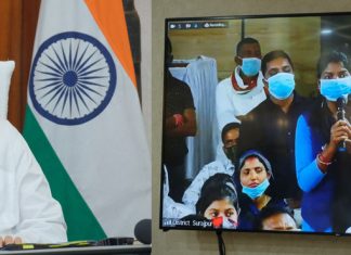 रंग ला रही छत्तीसगढ़ में महिलाओं के आर्थिक सशक्तिकरण की पहल केनापारा पर्यटन स्थल में बोटिंग से समूह की महिलाओं ने कमाए 16 लाख 71 हजार रूपए- मुख्यमंत्री भूपेश बघेल को फिर से दिया भ्रमण का आमंत्रण