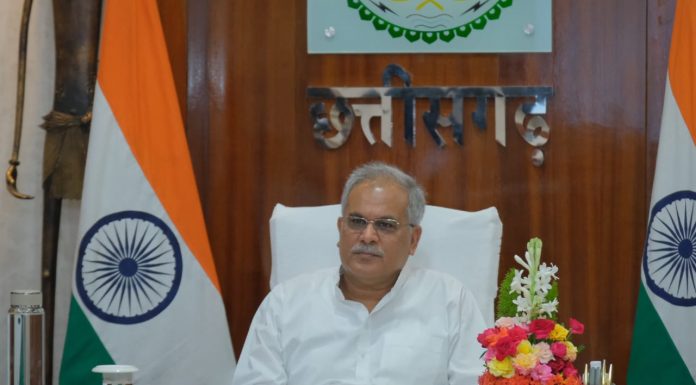 रायपुर : किसानों के हित में मुख्यमंत्री का एक और बड़ा निर्णय : अब सभी समितियों में समर्थन मूल्य पर होगी मक्का खरीदी : भूपेश बघेल