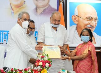 शिक्षकों के नवाचार से कोरोना काल में बच्चों की पढ़ाई के लिए मिले बेहतर विकल्प