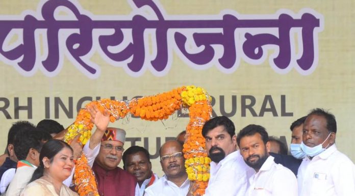 आदिवासी क्षेत्रों में विकास की नयी रौशनी फैलाएगी, चिराग परियोजना : भूपेश बघेल