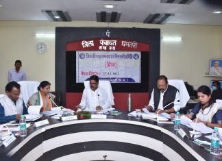 निर्माण कार्यों की गुणवत्ता बनाए रखने पर सांसद चुन्नीलाल साहू ने दिया ज़ोर