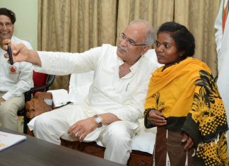 छोटे कद की बुलंद हौसले वाली सोमारी के जुनून को मुख्यमंत्री ने जमकर सराहा
