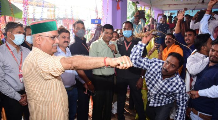 कुश के सोटे सहकर मुख्यमंत्री ने की सबके लिए मंगल कामना