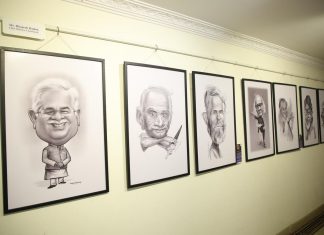 बंगलोर में लगी केरिकेचर प्रदर्शनी में सबसे पहले छत्तीसगढ़ के मुख्यमंत्री भूपेश बघेल को दिया गया स्थान