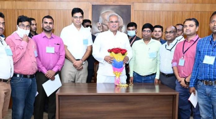 रायपुर : छत्तीसगढ़ जनसंपर्क अधिकारी संघ ने पुरानी पेंशन योजना लागू करने के लिए मुख्यमंत्री के प्रति जताया आभार