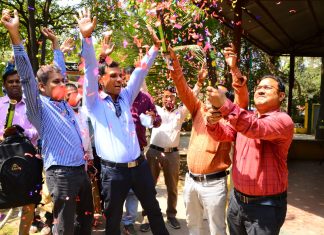 रायपुर : मुख्यमंत्री ने बजट में की पुरानी पेंशन लागू करने की घोषणा, कर्मचारियों में जश्न का माहौल