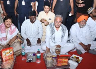 देश और प्रदेश के विकास के लिए एकजुटता और आपसी भाईचारा महत्वपूर्ण : राज्यपाल