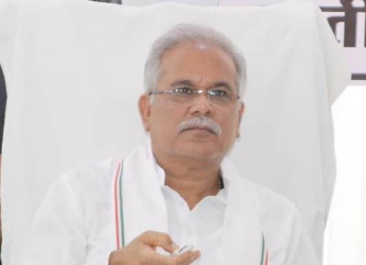 मुख्यमंत्री श्री बघेल ने राजपुर से ही गोधन न्याय योजना के हितग्राहियों को किया 10.70 करोड़ रूपए का भुगतान