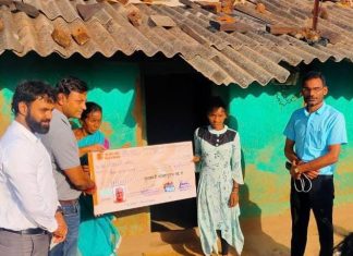 मुख्यमंत्री ने पूरा किया वादा, तीन दिन के भीतर लोकेश्वरी को मिला 3 लाख रुपए का चेक