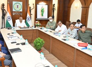 मुख्यमंत्री भूपेश बघेल ने प्रदेश के मेडिकल कॉलेजों और जिला अस्पतालों में स्थापित नवीन सिकल सेल प्रबंधन केंद्रों का उद्घाटन किया