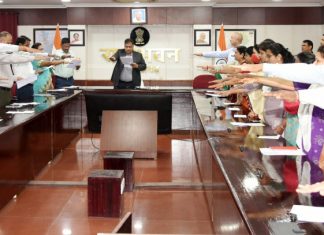 राजभवन सचिवालय में राष्ट्रीय एकता दिवस एवं ‘भ्रष्टाचार मुक्त भारत-विकसित भारत’ की ली गई शपथ