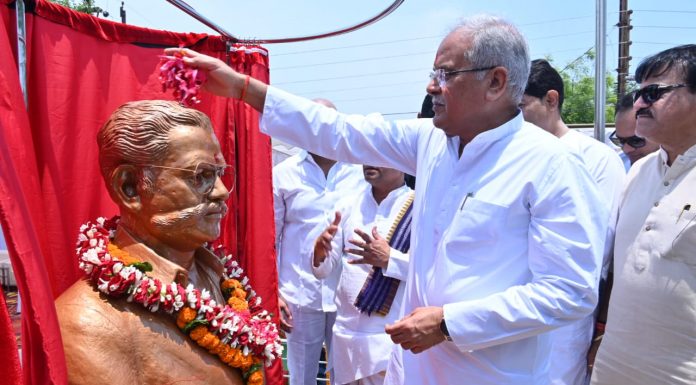 मुख्यमंत्री श्री बघेल ने पूर्व विधायक स्व. लक्ष्मण सतपथी के प्रेरक व्यक्तित्व को किया चिरस्थायी