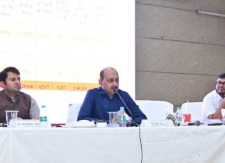 पंचायत एवं ग्रामीण विकास विभाग के अपर मुख्य सचिव सुब्रत साहू ने की विभागीय योजनाओं की समीक्षा