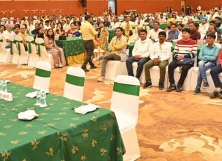 छत्तीसगढ़िया संस्कृति को संवारने में कलाकारों का महत्वपूर्ण योगदान: मुख्यमंत्री बघेल