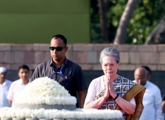 राजीव गांधी की 79वीं जयंती पर सोनिया-प्रियंका ने वीर भूमि पहुंचकर श्रद्धांजलि दी