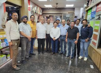 कैट आपके द्वार के तहत कैट टीम ने रायपुर इलेक्ट्रिकल मर्चेन्ट एसोसियेशन (रिमा) से मुलाकात कर व्यापार में आ रही समस्याओं से अवगत हुए – अमर पारवानी