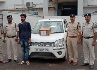 रायपुर पुलिस का नशा के विरूद्ध व्यापक जागरूकता अभियान ‘‘हैलो जिंदगी’’ के दौरान गांजा परिवहन करते आरोपी महेश संतवानी गिरफ्तार