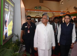 मुख्यमंत्री ने आजादी की 76वीं वर्षगांठ पर जनसंपर्क विभाग द्वारा आयोजित छायाचित्र प्रदर्शनी का किया शुभारंभ