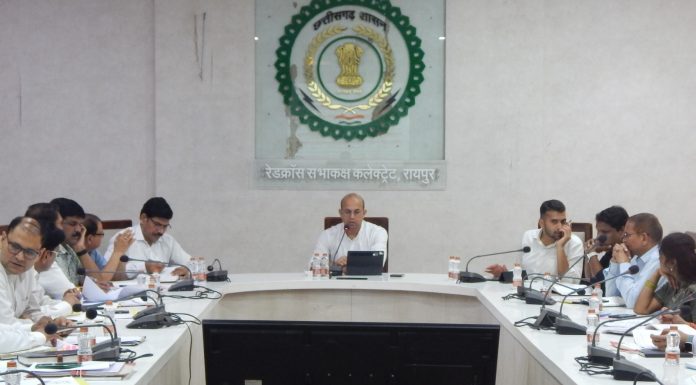 निर्वाचन के लिए जिन अधिकारियों को जिम्मेदारी मिली है, उसका गंभीरता पूर्वक निर्वहन करें: कलेक्टर डॉ भुरे