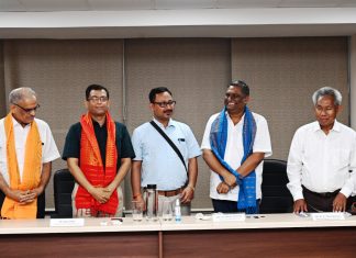 बोडोलैंड टेरिटोरियल कमेटी के सदस्यों ने छत्तीसगढ़ के ‘रीपा’ को सराहा, मुख्यमंत्री के सलाहकार प्रदीप शर्मा से मुलाकात कर अनुभव साझा किए