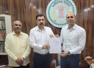 जिला निर्वाचन कार्यालय और छतीसगढ़ चेंबर ऑफ़ कॉमर्स के बीच एमओयू वोटिंग प्रतिशत बढ़ाने चलेगा जागरूकता अभियान