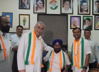 मुख्यमंत्री भूपेश बघेल, प्रदेश कांग्रेस अध्यक्ष दीपक बैज ने मलकीत सिंह गैंदू को प्रभारी महामंत्री की पदभार दिलाया