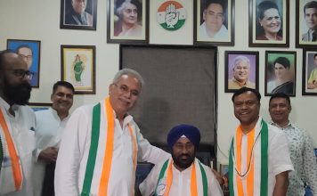 मुख्यमंत्री भूपेश बघेल, प्रदेश कांग्रेस अध्यक्ष दीपक बैज ने मलकीत सिंह गैंदू को प्रभारी महामंत्री की पदभार दिलाया