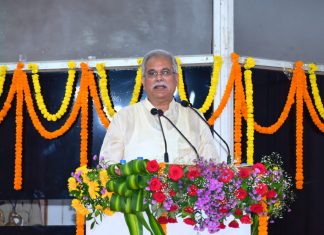 मुख्यमंत्री भूपेश बघेल ने ब्रम्हकुमारी सेवा सरोवर में आयोजित सकारात्मक परिवर्तन वर्ष 2023 के कार्यक्रम को किया संबोधित