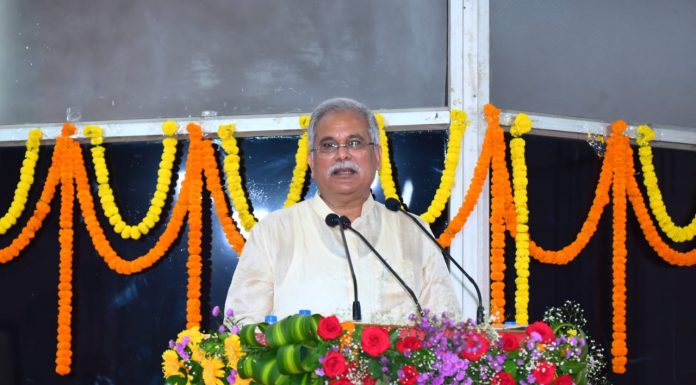 मुख्यमंत्री भूपेश बघेल ने ब्रम्हकुमारी सेवा सरोवर में आयोजित सकारात्मक परिवर्तन वर्ष 2023 के कार्यक्रम को किया संबोधित