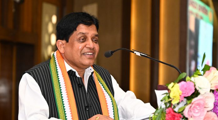 रायपुर : राज्य सरकार छत्तीसगढ़ की संस्कृति और परंपरा को आगे बढ़ाने कर रही है काम: मंत्री डॉ. शिवकुमार डहरिया