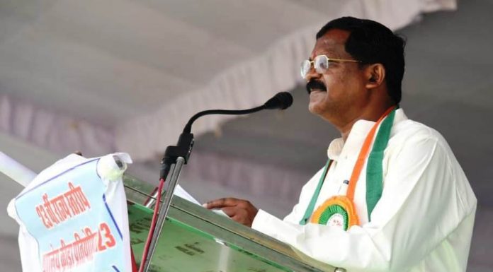 रायपुर : जीत-हार की चिंता किए बिना खिलाड़ियों को खेल भावना से खेलना चाहिए: मंत्री अमरजीत भगत