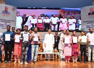 मुख्यमंत्री ने शिक्षक दिवस के अवसर पर 1318 शिक्षकों को सौंपा नियुक्त पत्र, जीर्णाेद्धार के पश्चात 7 हजार 688 स्कूलों का किया लोकार्पण