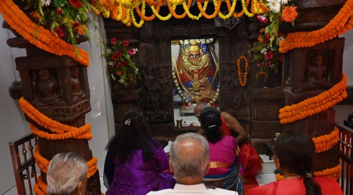 राष्ट्रपति श्रीमती द्रौपदी मुर्मु ने रतनपुर में आदिशक्ति माँ महामाया देवी के किये दर्शन
