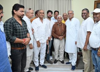 मुख्यमंत्री से छत्तीसगढ़ी ब्राम्हण विकास परिषद के प्रतिनिधि मण्डल ने की सौजन्य मुलाकात