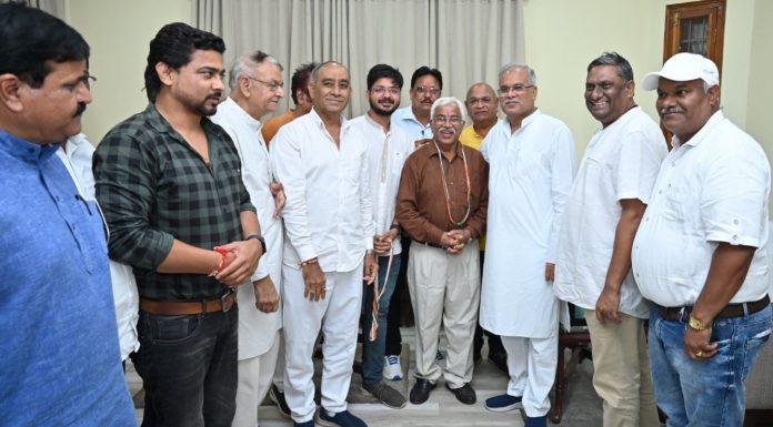 मुख्यमंत्री से छत्तीसगढ़ी ब्राम्हण विकास परिषद के प्रतिनिधि मण्डल ने की सौजन्य मुलाकात