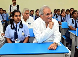 स्वामी आत्मानंद उत्कृष्ट स्कूलों में हर वर्ग के बच्चों को मिल रही है निःशुल्क उत्कृष्ट शिक्षा