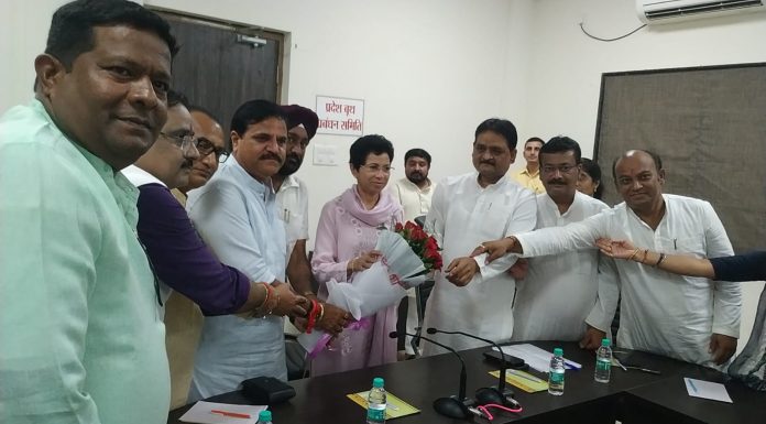 कुमारी सैलजा ने लिया नवनियुक्त प्रवक्ताओं की बैठक