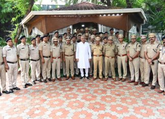 रायगढ़ बैंक डकैती सुलझाने वाले पुलिस कर्मियों को मिलेगा सम्मान एवं विशेष प्रोत्साहनः मुख्यमंत्री भूपेश बघेल