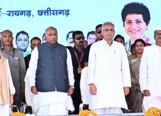 किसान, गरीब, मजदूर सहित सभी वर्ग के लोगों की भलाई और उत्थान के लिए कार्य कर रही छत्तीसगढ़ सरकार – श्री खड़गे