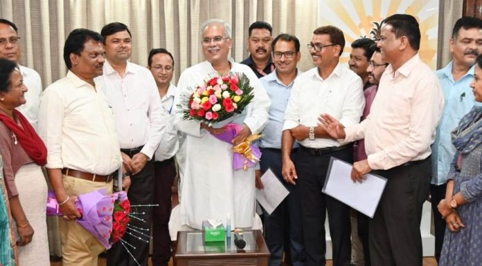 मुख्यमंत्री का छत्तीसगढ़ राज्य पशु चिकित्सा सहायक शल्यज्ञ संघ ने पदनाम परिवर्तन पर जताया आभार