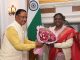 छत्तीसगढ़ के मुख्यमंत्री विष्णुदेव साय ने आज नई दिल्ली में राष्ट्रपति द्रौपदी मुर्मू से सौजन्य मुलाकात की…