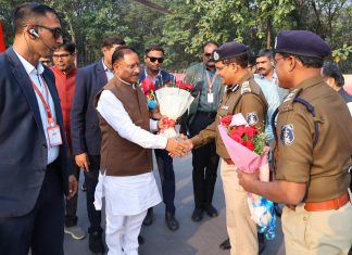 मुख्यमंत्री विष्णु देव साय ओ पी जिंदल एयर स्ट्रीप रायगढ़ पहुँचे