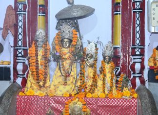 मुख्यमंत्री विष्णु देव साय बालाजी मंदिर प्रांगण में श्रीमद्-भागवत कथा में हुए शामिल