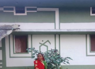 प्रधानमंत्री आवास योजना ने धनेश्वरी साहू के कच्चे मकान को पक्के मकान में बदल दिया