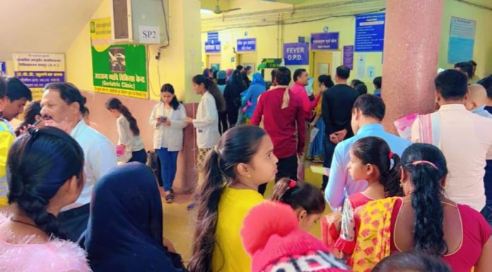 आयुर्वेद महाविद्यालय चिकित्सालय में 1480 बच्चों को कराया गया स्वर्ण अमृत प्राशन