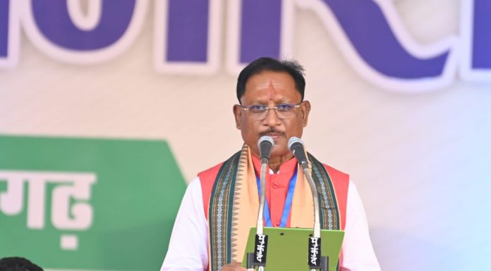 प्रधानमंत्री नरेन्द्र मोदी की गरिमामय उपस्थिति में विष्णु देव साय ने ली छत्तीसगढ़ के मुख्यमंत्री के पद एवं गोपनीयता की शपथ
