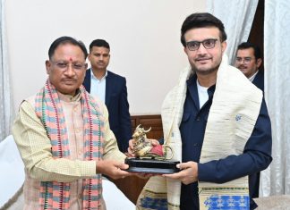मुख्यमंत्री ने भारतीय क्रिकेट टीम के पूर्व कप्तान एवं बीसीसीआई के पूर्व अध्यक्ष सौरव गांगुली से सौजन्य मुलाकात
