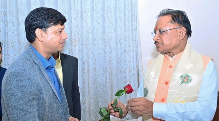 जनसंपर्क विभाग के आयुक्त मयंक श्रीवास्तव ने मुख्यमंत्री श्री साय से की सौजन्य मुलाकात