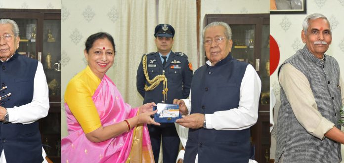 राज्यपाल हरिचंदन से विभिन्न विश्वविद्यालय के कुलपतियों ने सौजन्य मुलाकात की